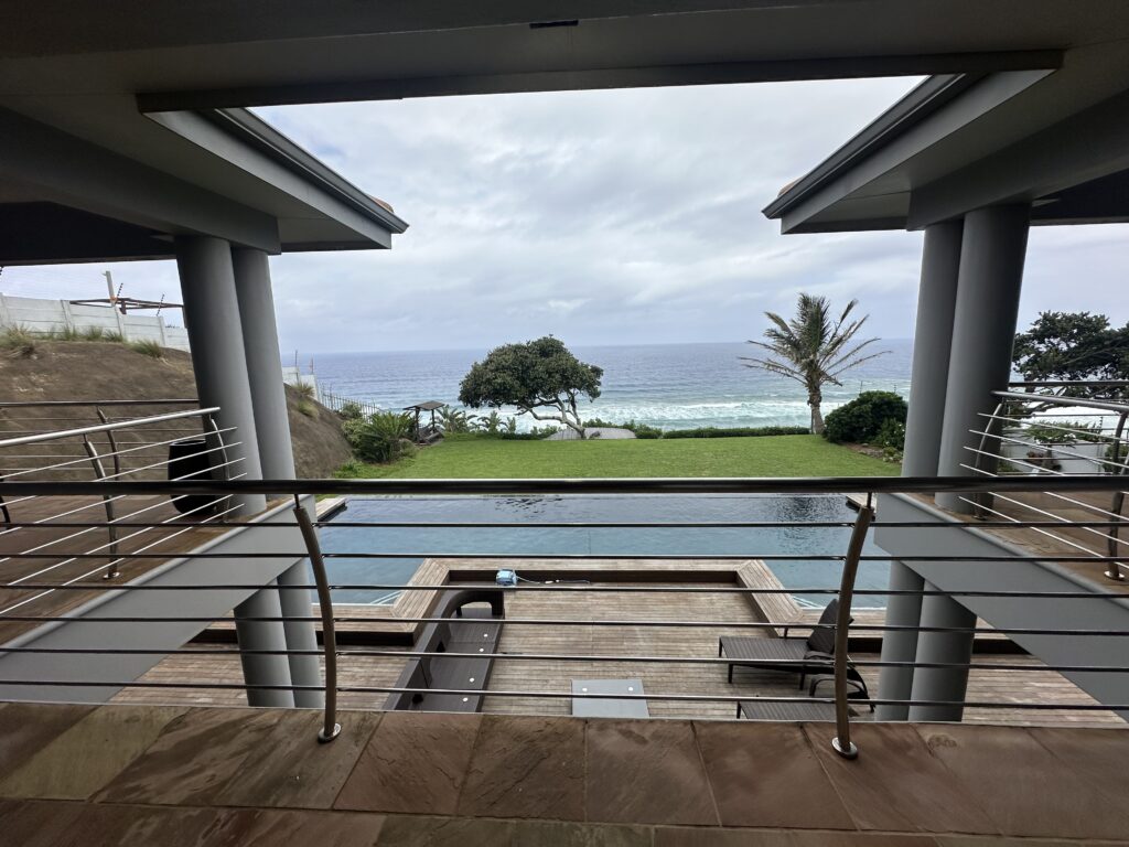 Court Order: 5 Bedroom 5 Bathroom mansion with pool and great sea views in Amanzimtoti KZN